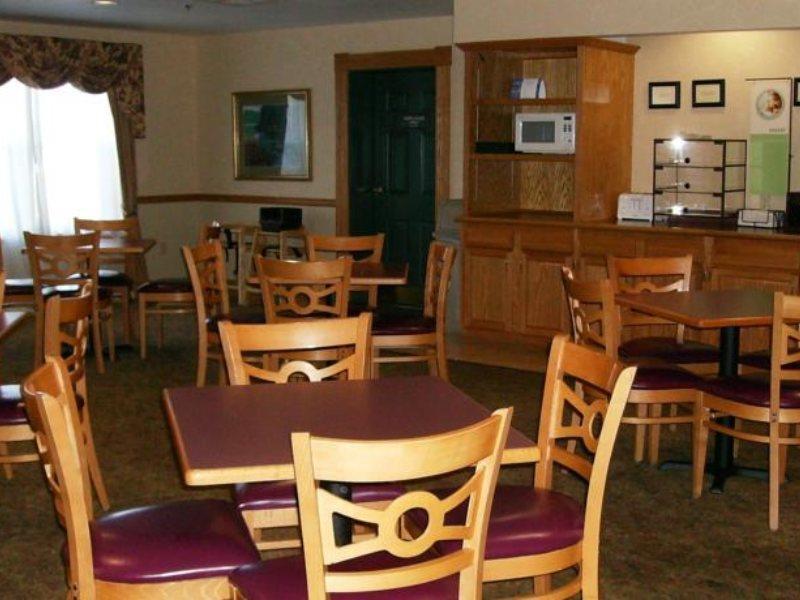 Country Inn & Suites By Radisson, Louisville East, Ky Bagian luar foto