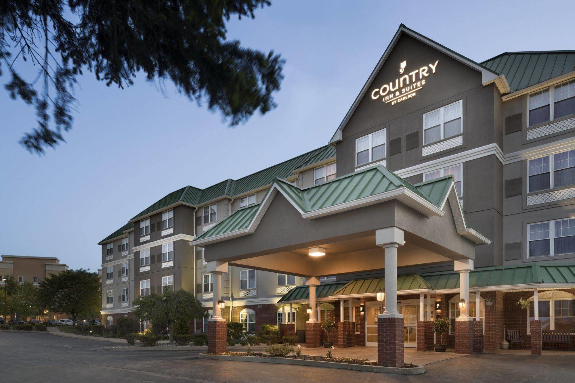 Country Inn & Suites By Radisson, Louisville East, Ky Bagian luar foto